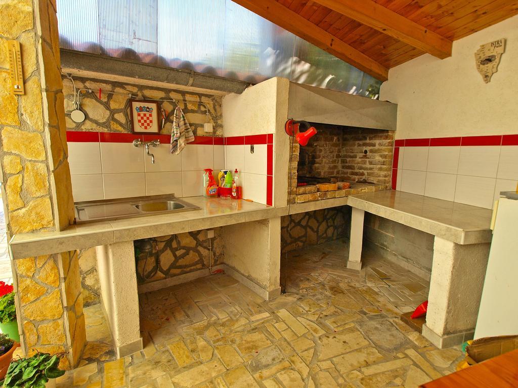Apartments Ivanka 1056 Pula Dış mekan fotoğraf